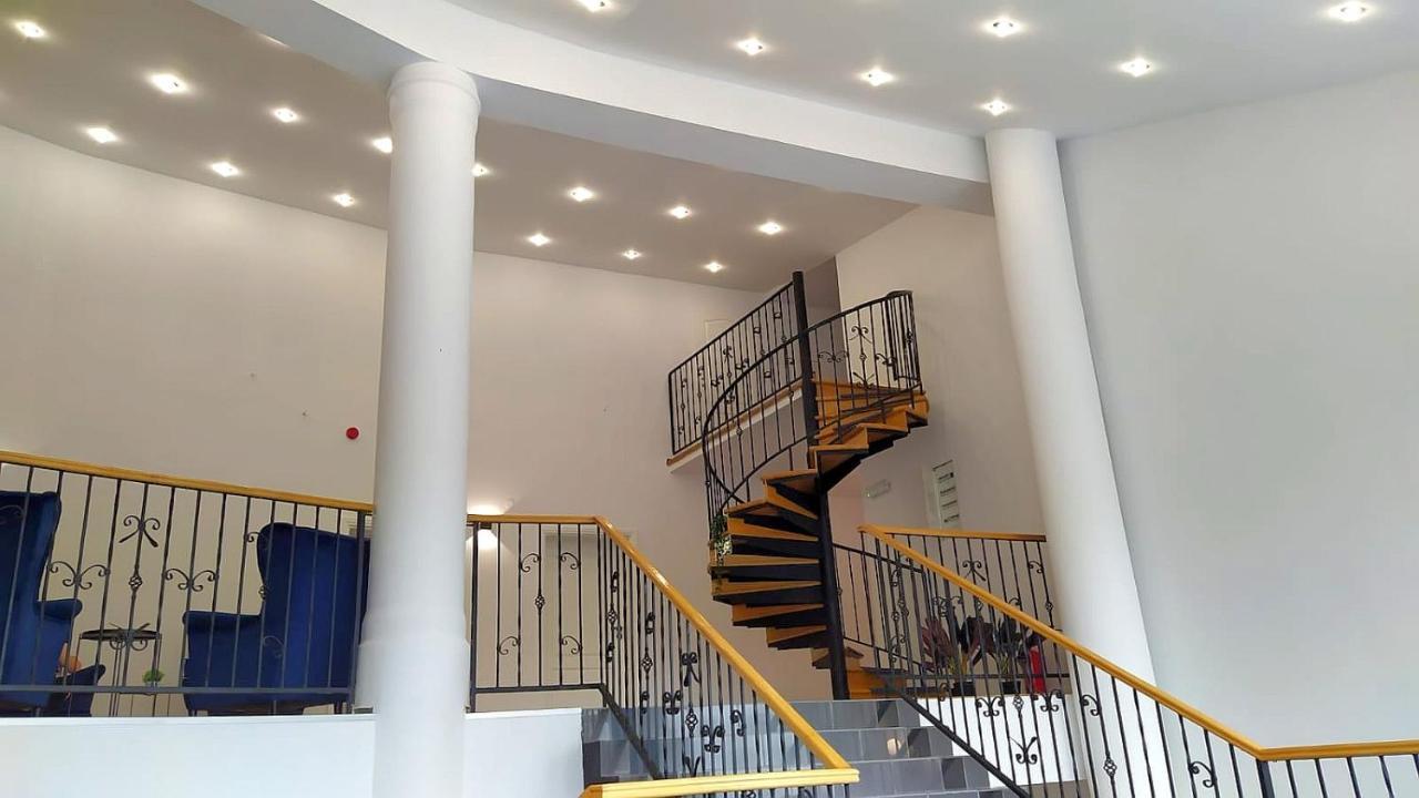 Great Polonia Ustka Bed & Breakfast Luaran gambar
